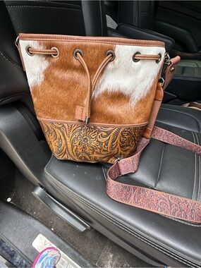 Montana West Brown and White Tooled Leather Crossbody Bucket Bag